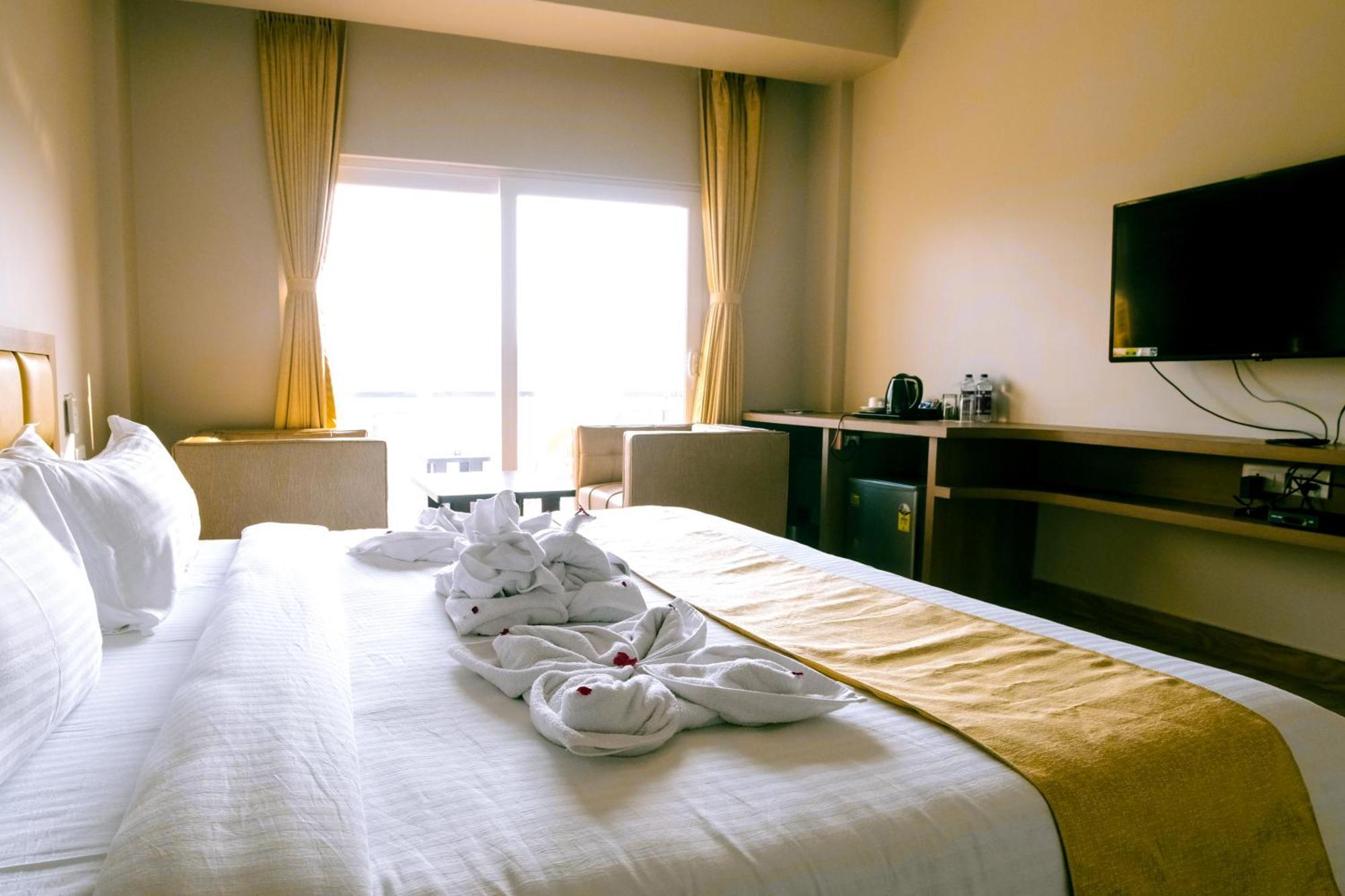 Finn'S Weaver Resort, Kāziranga Εξωτερικό φωτογραφία