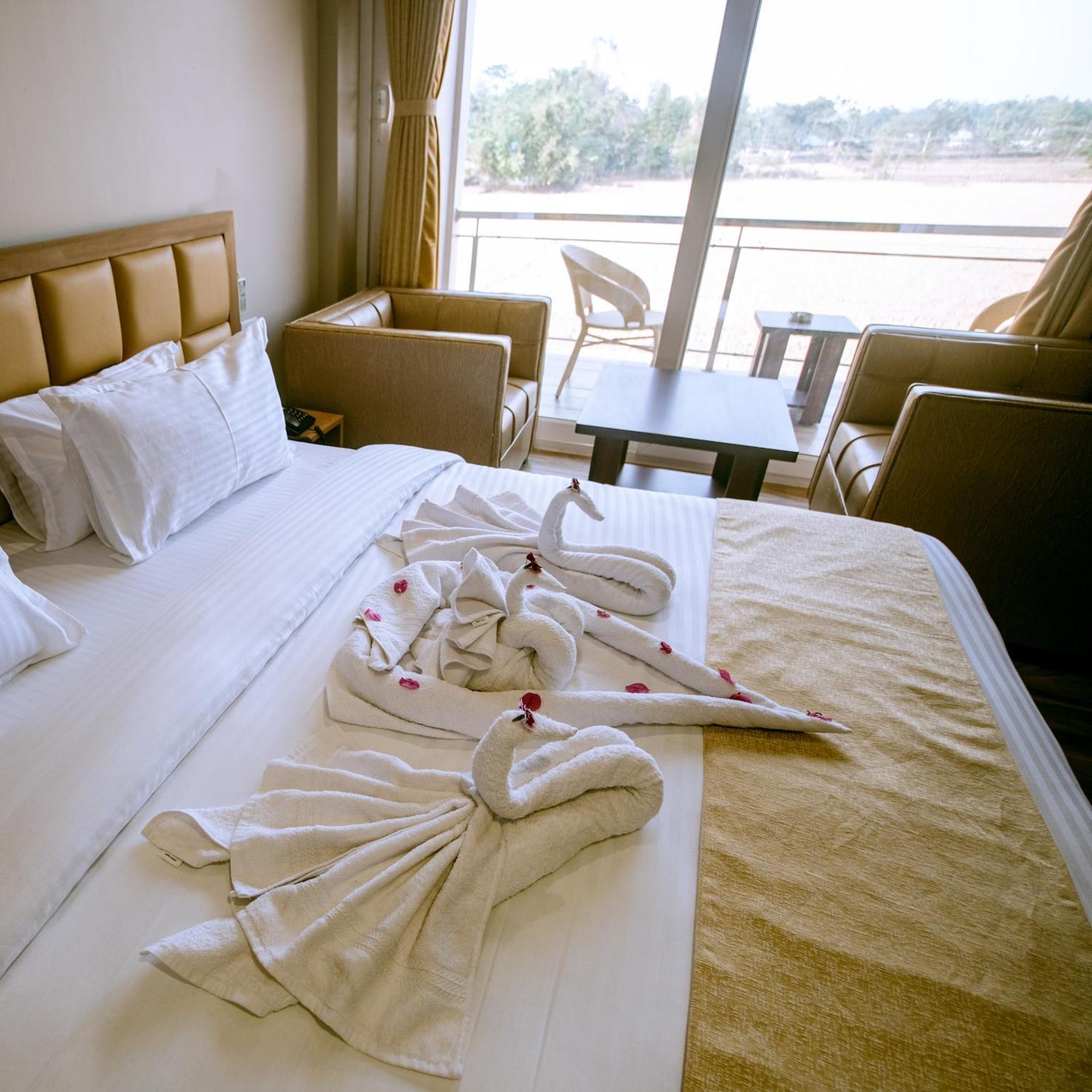 Finn'S Weaver Resort, Kāziranga Εξωτερικό φωτογραφία