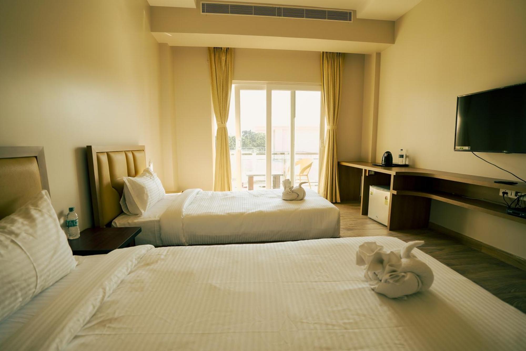 Finn'S Weaver Resort, Kāziranga Εξωτερικό φωτογραφία