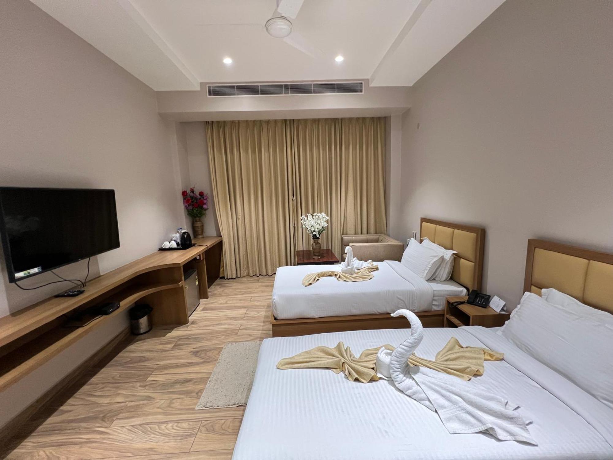 Finn'S Weaver Resort, Kāziranga Εξωτερικό φωτογραφία