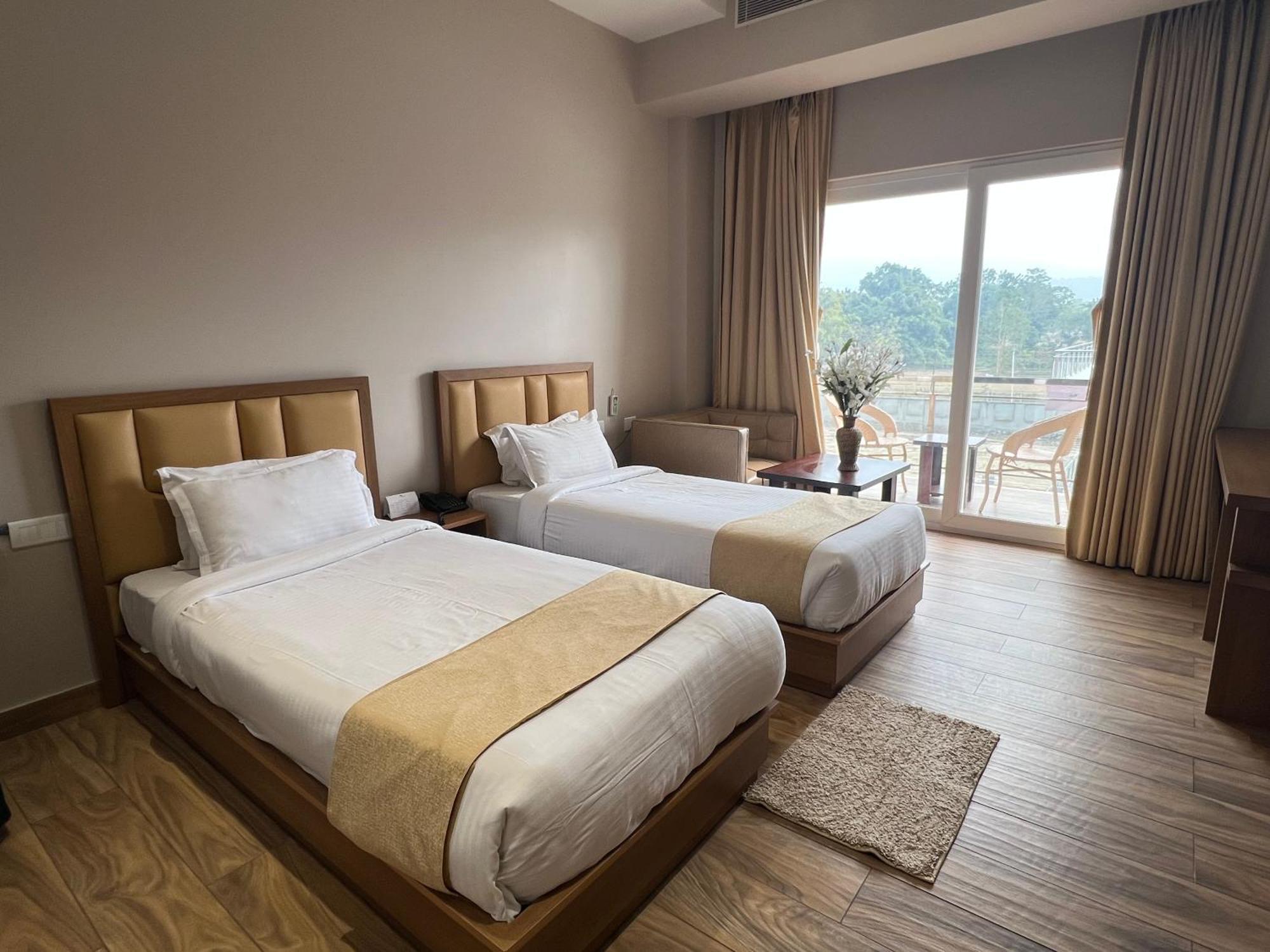 Finn'S Weaver Resort, Kāziranga Εξωτερικό φωτογραφία
