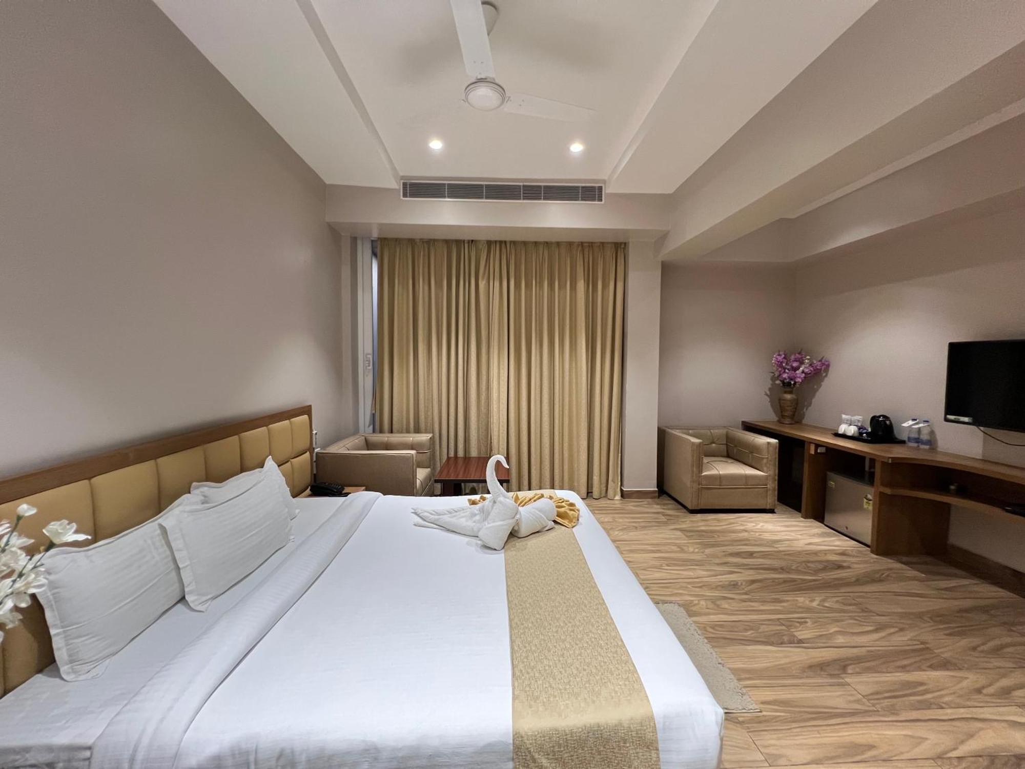 Finn'S Weaver Resort, Kāziranga Εξωτερικό φωτογραφία